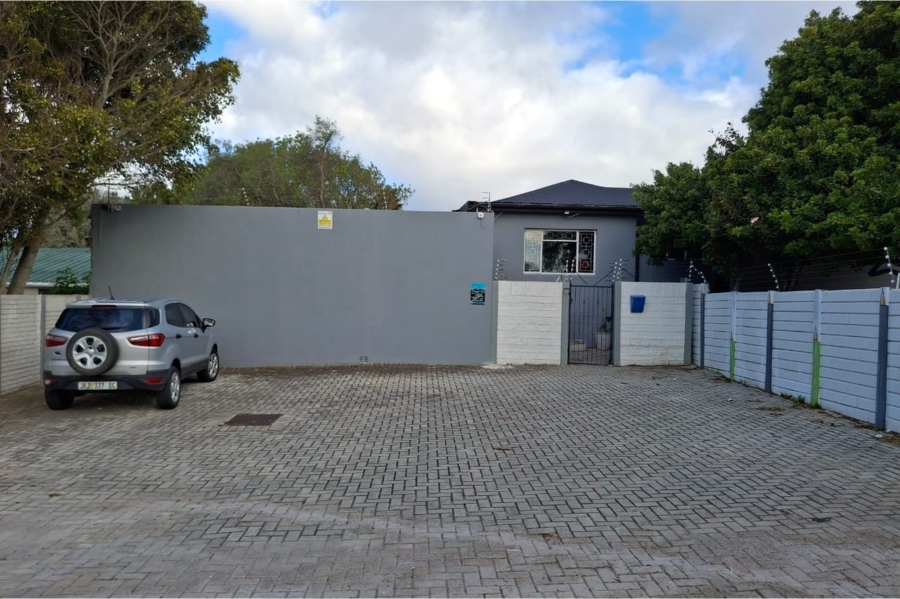 Commercial Property for Sale in Newton Park Eastern Cape